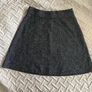 EUC LOFT Knit Skirt Medium
